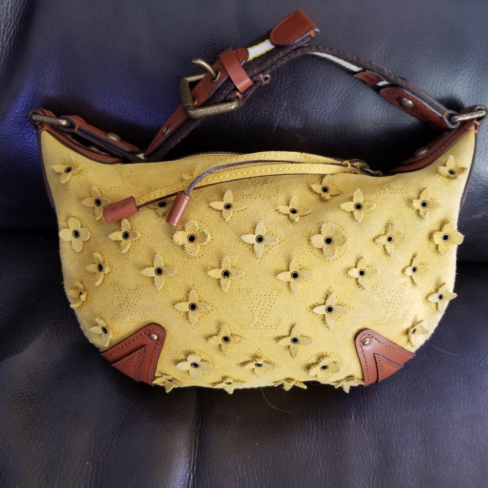 Authentic Louis Vuitton Onatah Fleur Ltd Ed. PM - Picture 6 of 16